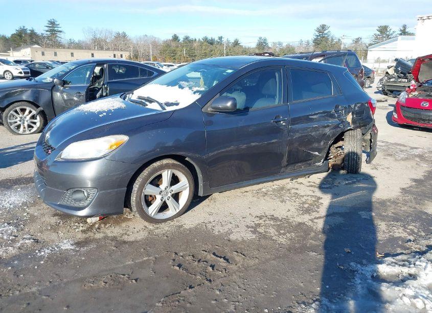 Photo 2 of 2009 Toyota Matrix S (VIN 2T1LE40E59C006929)