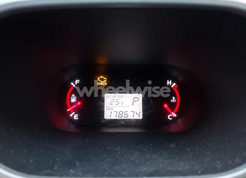 Photo 15 of 2009 Toyota Matrix S (VIN 2T1LE40E79C010271)