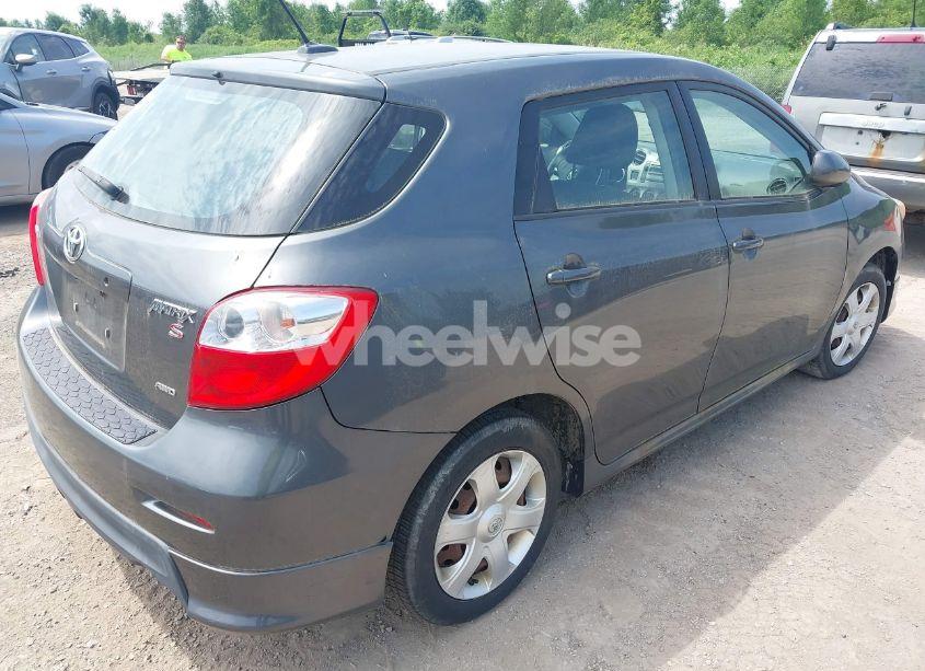 Photo 4 of 2009 Toyota Matrix S (VIN 2T1LE40E99C005654)