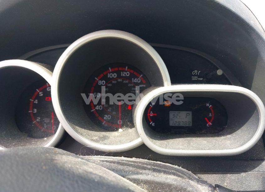 Photo 7 of 2009 Toyota Matrix S (VIN 2T1LE40E99C005654)