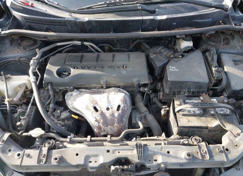 Photo 10 of 2009 Toyota Matrix S (VIN 2T1LE40E99C010711)