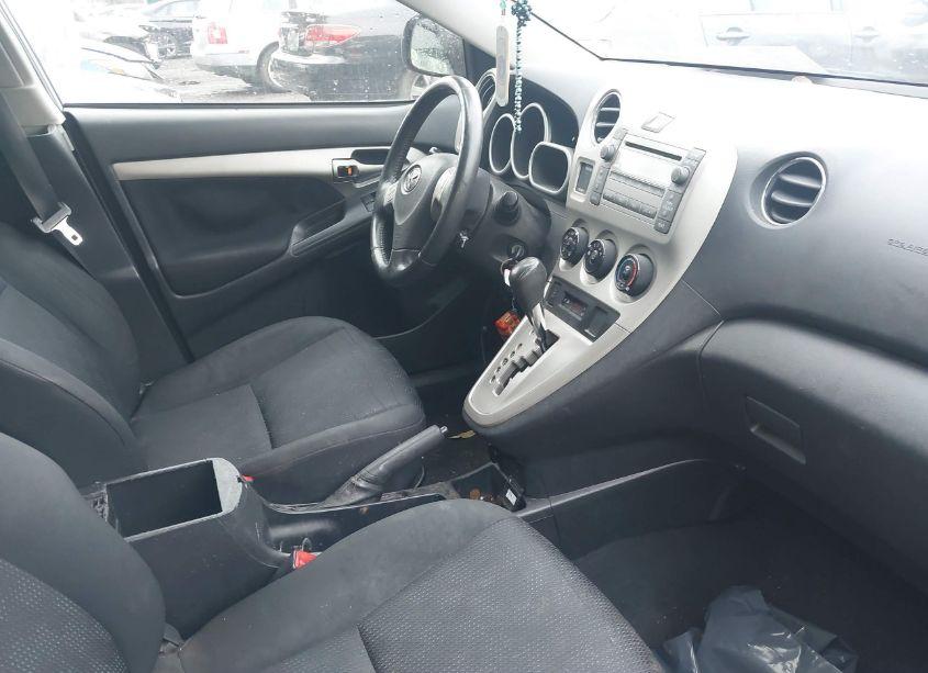 Photo 5 of 2009 Toyota Matrix S (VIN 2T1LE40EX9C011253)