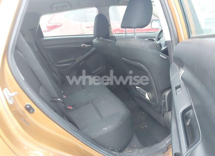 Photo 8 of 2010 Toyota Matrix S (VIN 2T1LE4EE3AC017179)