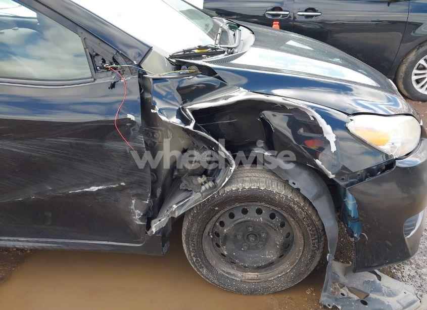 Photo 13 of 2010 Toyota Matrix S (VIN 2T1LE4EE4AC013741)