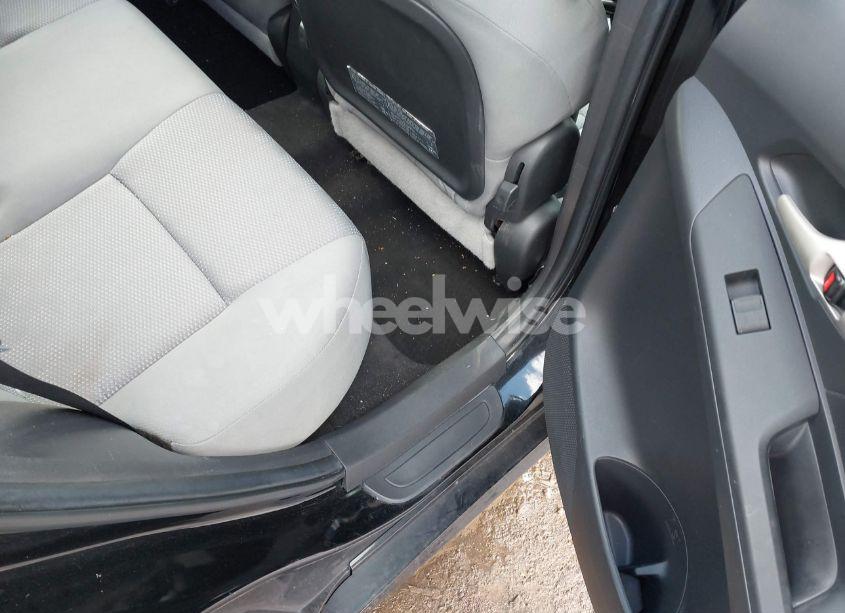 Photo 8 of 2010 Toyota Matrix S (VIN 2T1LE4EE4AC013741)