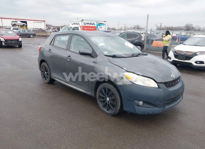 2010 Toyota Matrix S (VIN 2T1LE4EE6AC013594) main photo