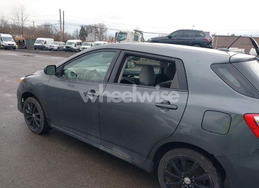 Photo 6 of 2010 Toyota Matrix S (VIN 2T1LE4EE6AC013594)