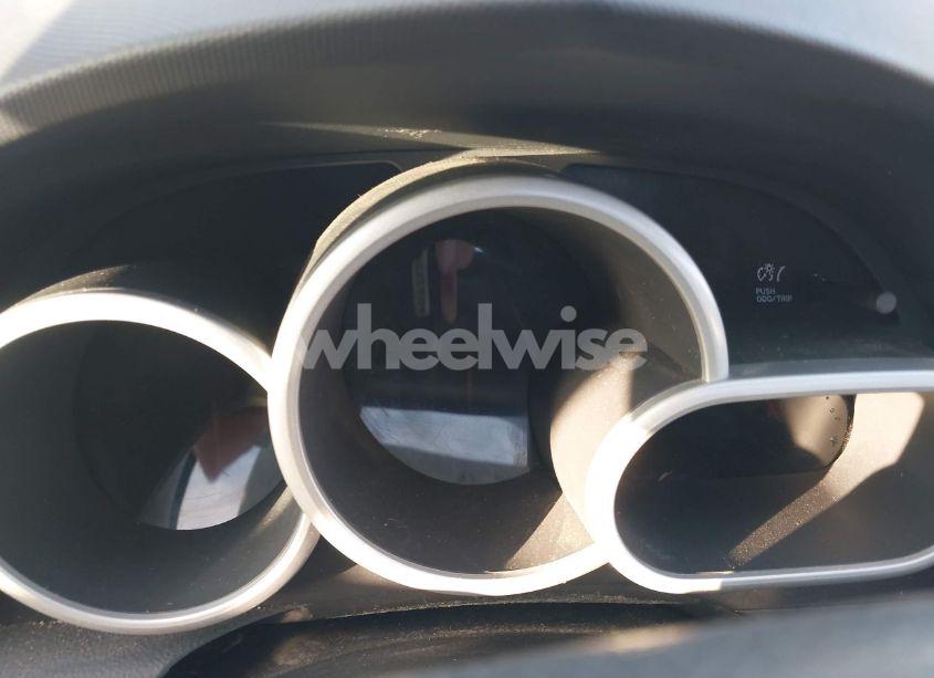 Photo 7 of 2012 Toyota Matrix S (VIN 2T1LE4EE6CC022184)