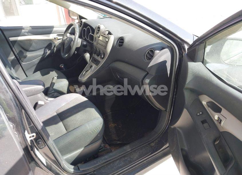 Photo 5 of 2010 Toyota Corolla MATRIX S (VIN 2T1LE4EE9AC014058)