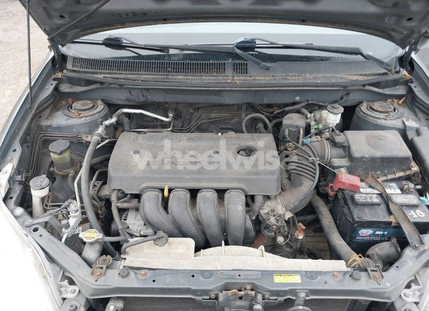 Photo 10 of 2005 Toyota Matrix XR (VIN 2T1LR30E95C448895)