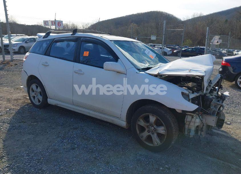 2005 Toyota Matrix XR (VIN 2T1LR30EX5C370045) main photo