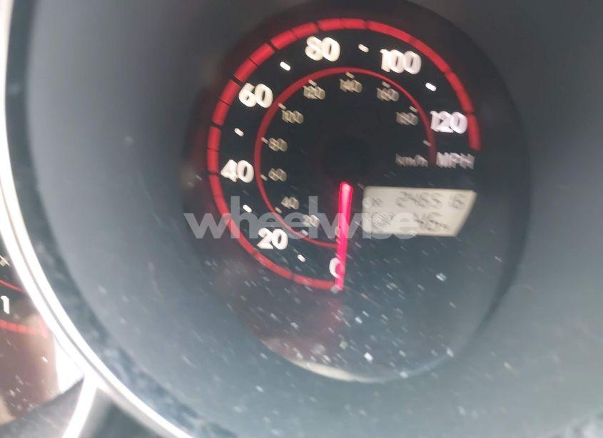 Photo 15 of 2005 Toyota Matrix XR (VIN 2T1LR30EX5C370045)