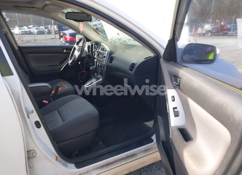 Photo 5 of 2005 Toyota Matrix XR (VIN 2T1LR30EX5C370045)