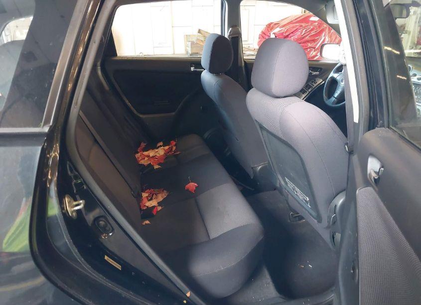 Photo 8 of 2003 Toyota Matrix XR (VIN 2T1LR32E03C063509)