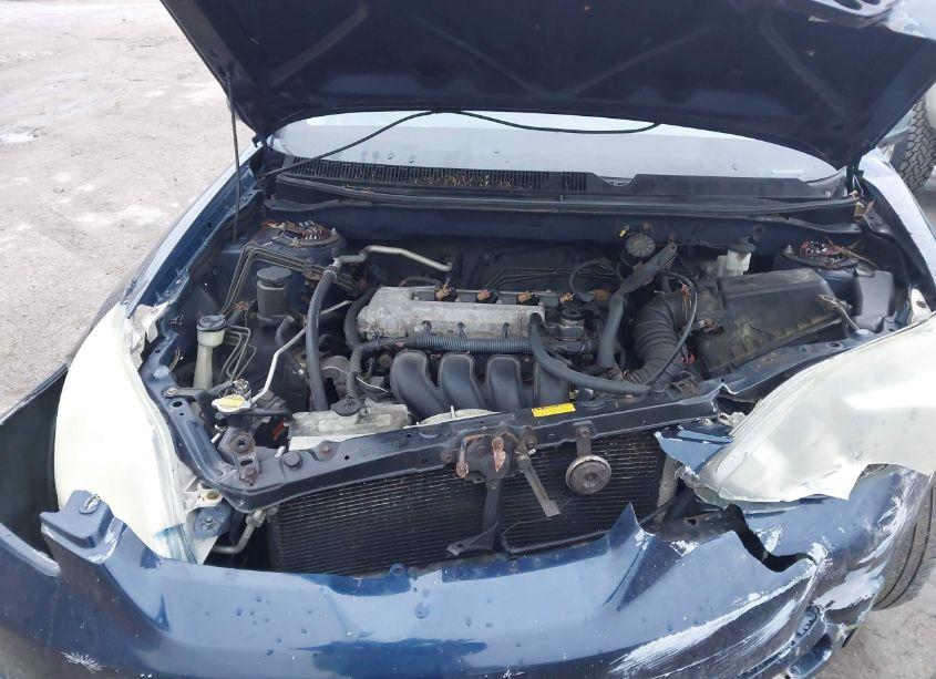 Photo 10 of 2004 Toyota Matrix XR (VIN 2T1LR32E24C170479)