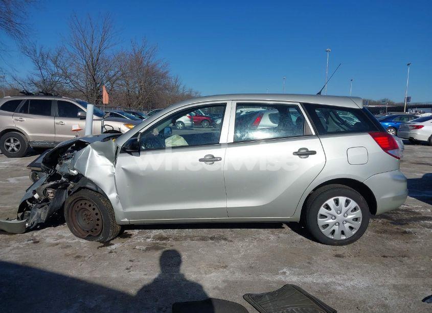 Photo 15 of 2004 Toyota Matrix STANDARD (VIN 2T1LR32E24C259257)
