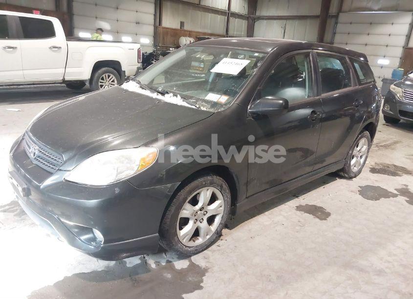 Photo 2 of 2006 Toyota Matrix XR (VIN 2T1LR32E46C558834)