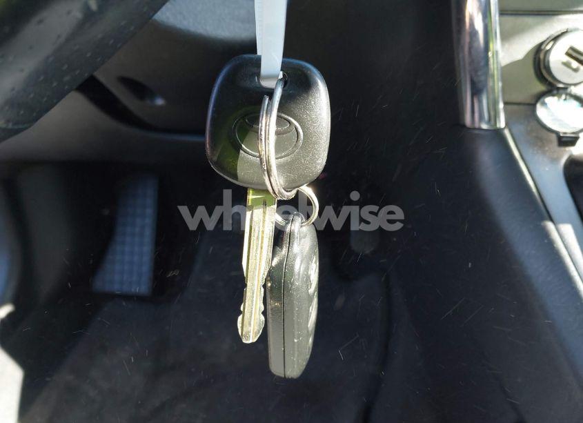 Photo 11 of 2005 Toyota Matrix XR (VIN 2T1LR32E55C350864)