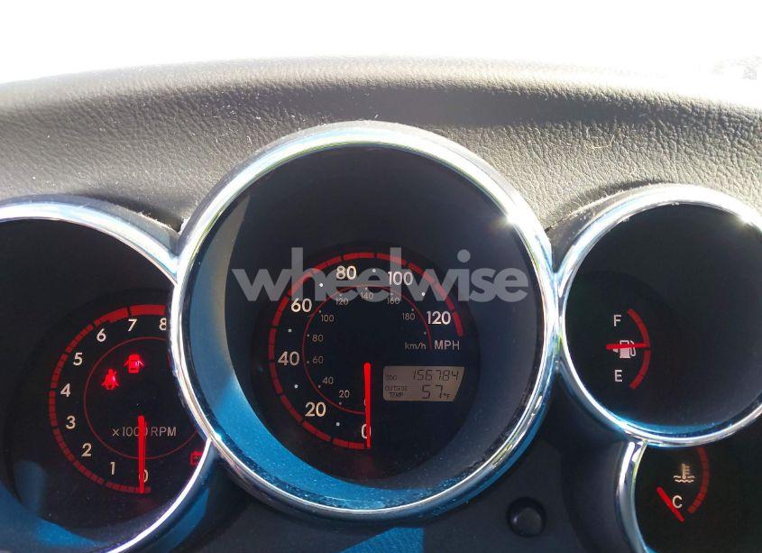 Photo 7 of 2005 Toyota Matrix XR (VIN 2T1LR32E55C350864)