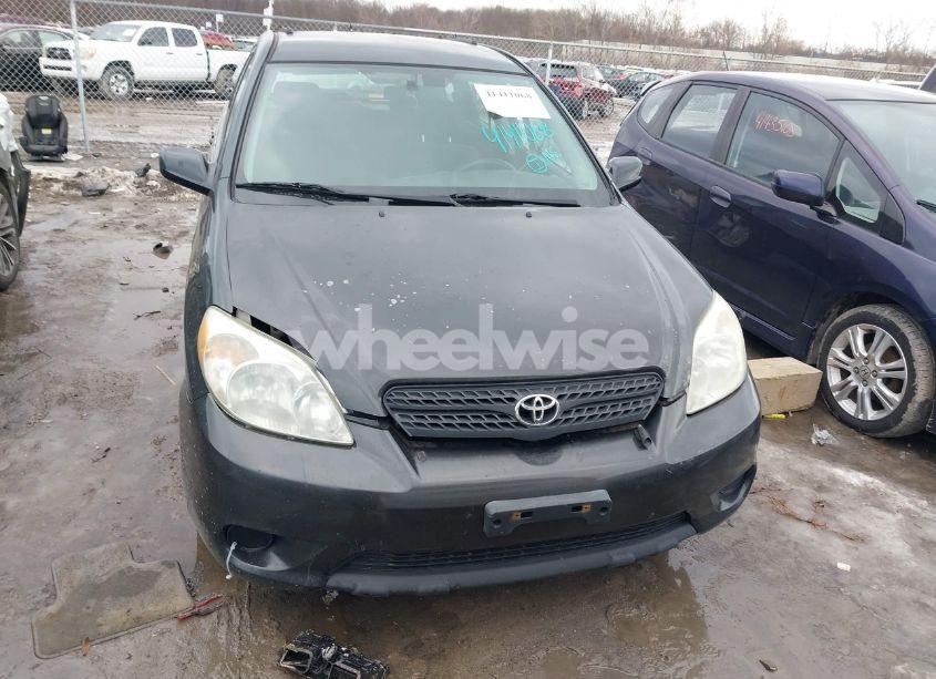 Photo 12 of 2005 Toyota Matrix (VIN 2T1LR32E95C362001)