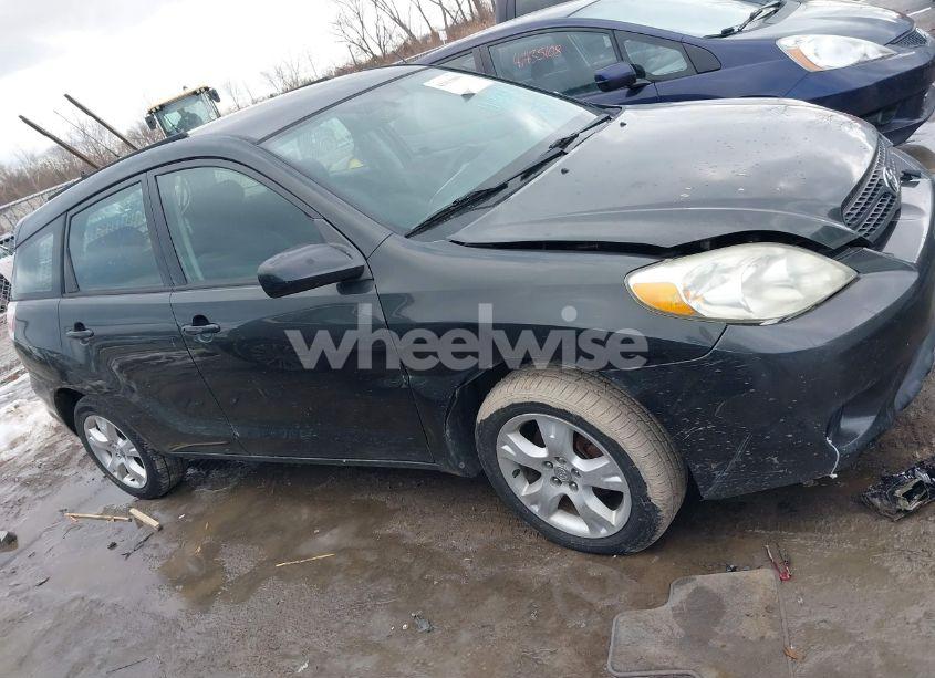 Photo 13 of 2005 Toyota Matrix (VIN 2T1LR32E95C362001)