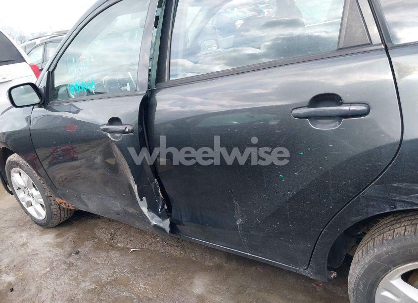 Photo 6 of 2005 Toyota Matrix (VIN 2T1LR32E95C362001)