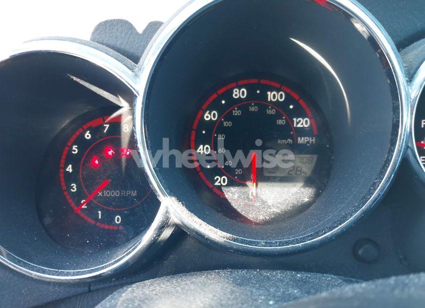 Photo 7 of 2005 Toyota Matrix (VIN 2T1LR32EX5C504937)