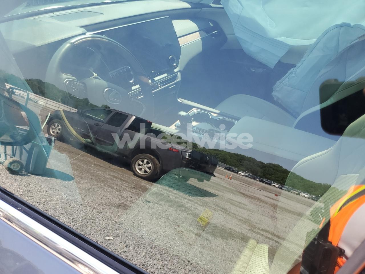 Photo 8 of 2023 LEXUS RX 350H BASE (VIN 2T2BBMCAXPC020654)