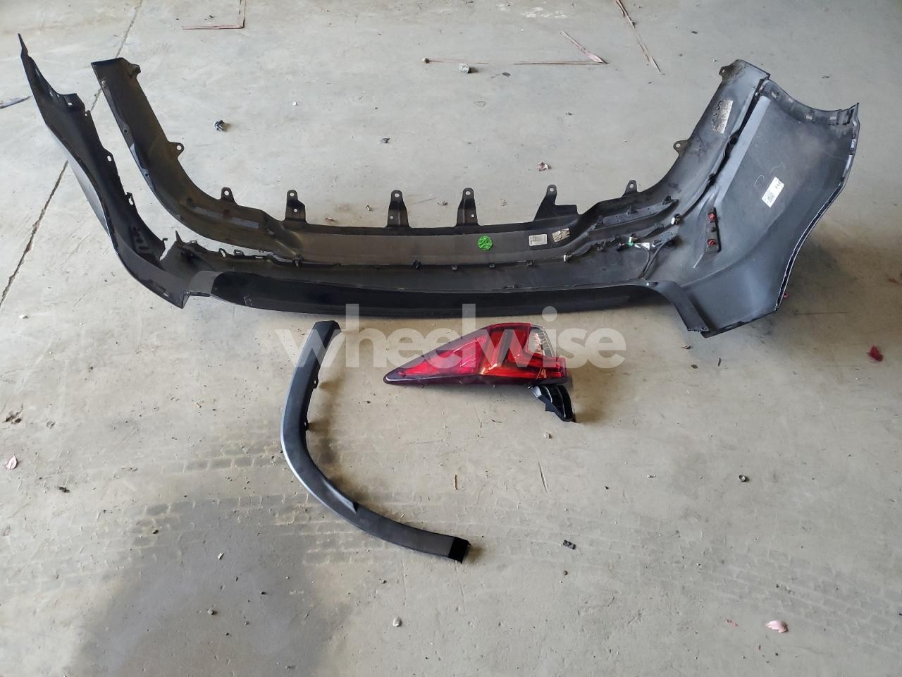 Photo 13 of 2016 LEXUS RX 450H BASE (VIN 2T2BGMCA8GC003014)