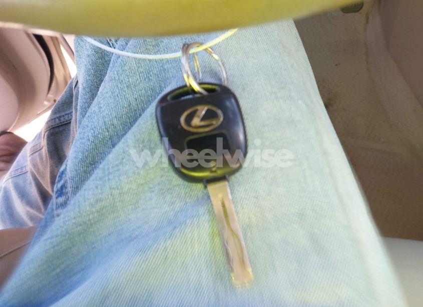 Photo 11 of 2005 Lexus Rx 330 (VIN 2T2GA31U55C023068)