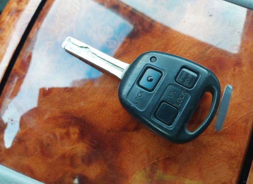 Photo 11 of 2004 Lexus Rx 330 (VIN 2T2GA31U64C015205)