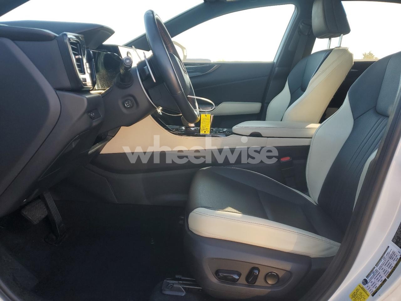 Photo 7 of 2022 LEXUS NX 350 (VIN 2T2GGCEZ0NC002259)