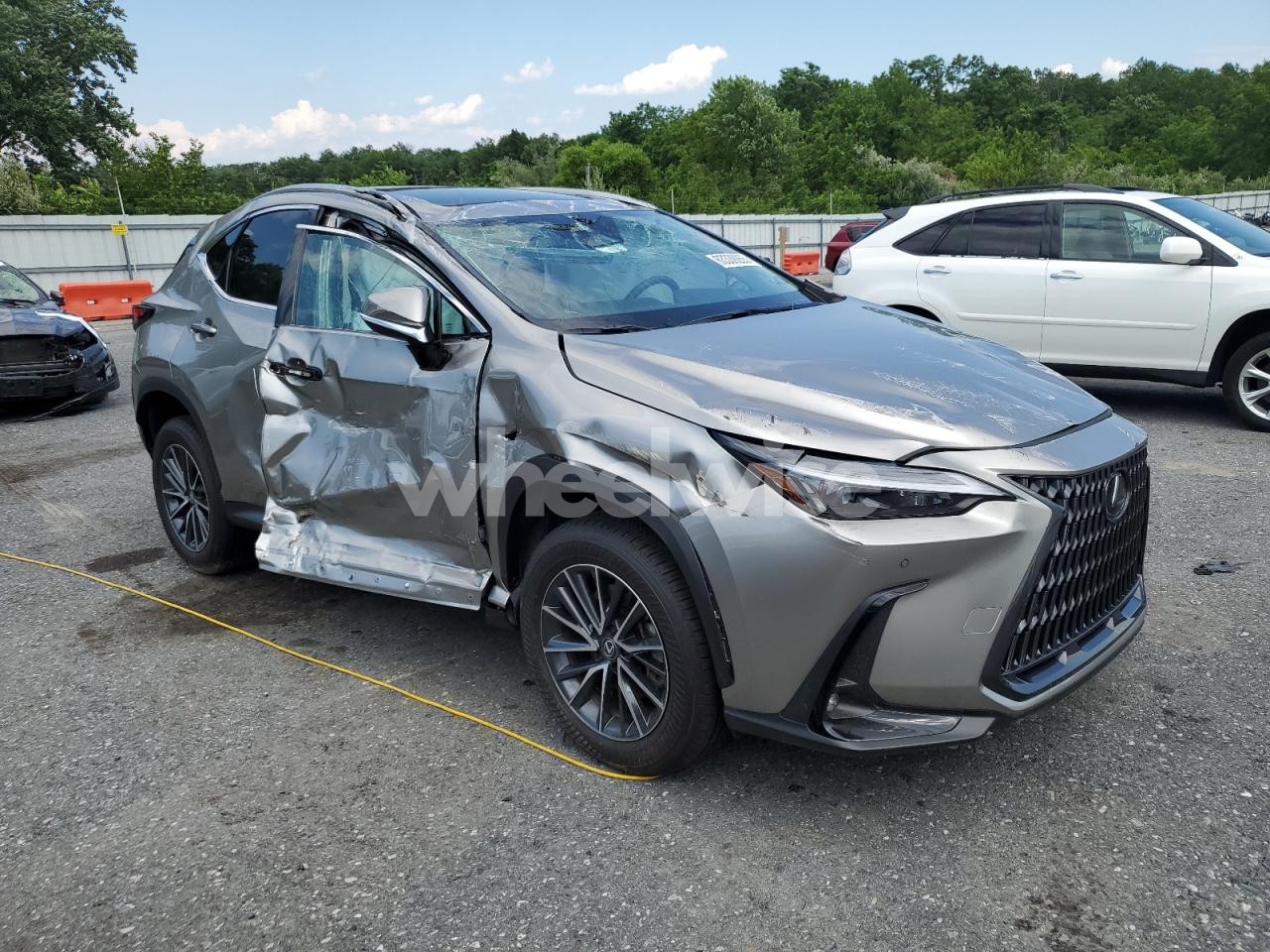Photo 4 of 2025 LEXUS NX 350 PREMIUM N/A (VIN 2T2GGCEZ6SC075891)