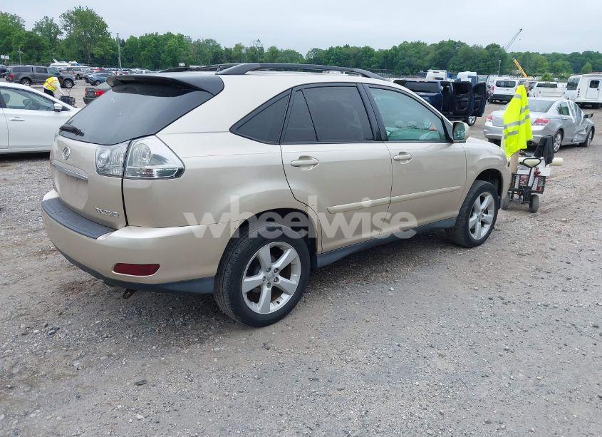 Photo 4 of 2005 Lexus Rx 330 (VIN 2T2HA31U75C084300)
