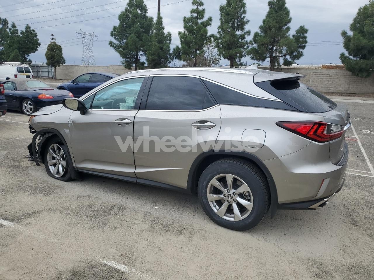 Photo 2 of 2019 LEXUS RX 350 BASE (VIN 2T2ZZMCA5KC134029)