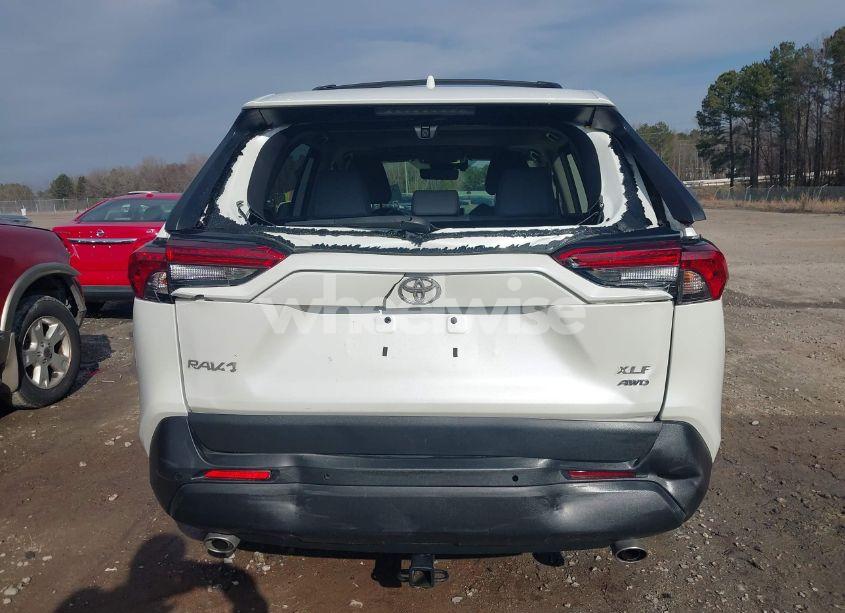 Photo 16 of 2021 Toyota Rav4 XLE PREMIUM (VIN 2T3A1RFV0MW161118)