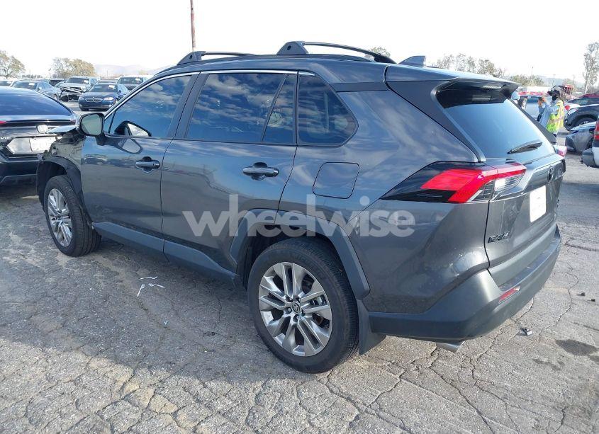 Photo 3 of 2022 Toyota Rav4 XLE PREMIUM (VIN 2T3A1RFV0NW321158)