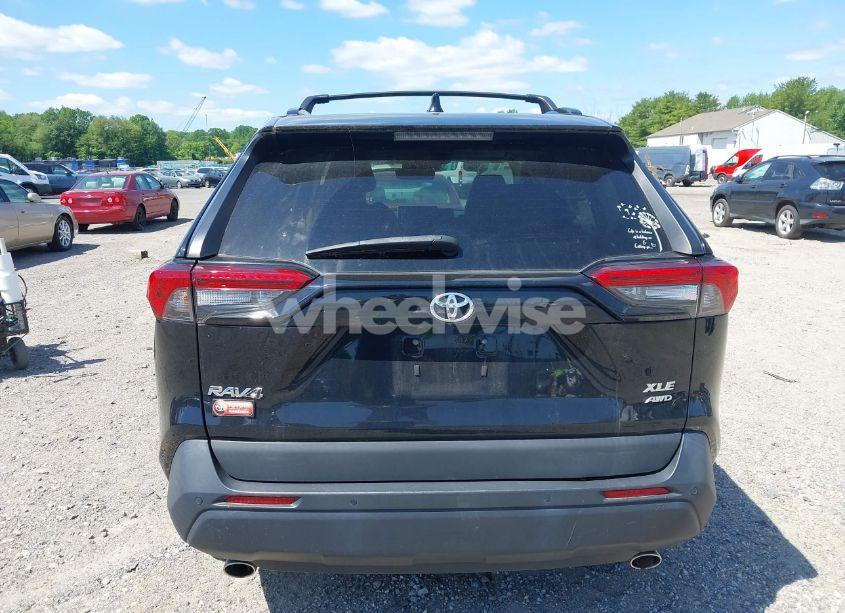 Photo 17 of 2021 Toyota Rav4 XLE PREMIUM (VIN 2T3A1RFV1MC247524)