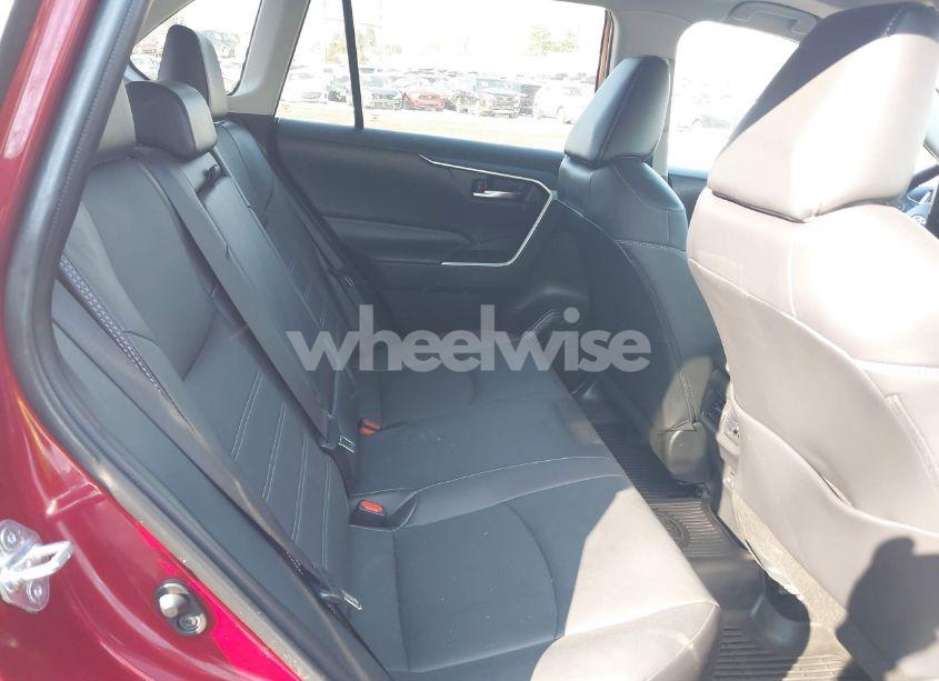 Photo 8 of 2022 Toyota Rav4 XLE PREMIUM (VIN 2T3A1RFV1NW310749)