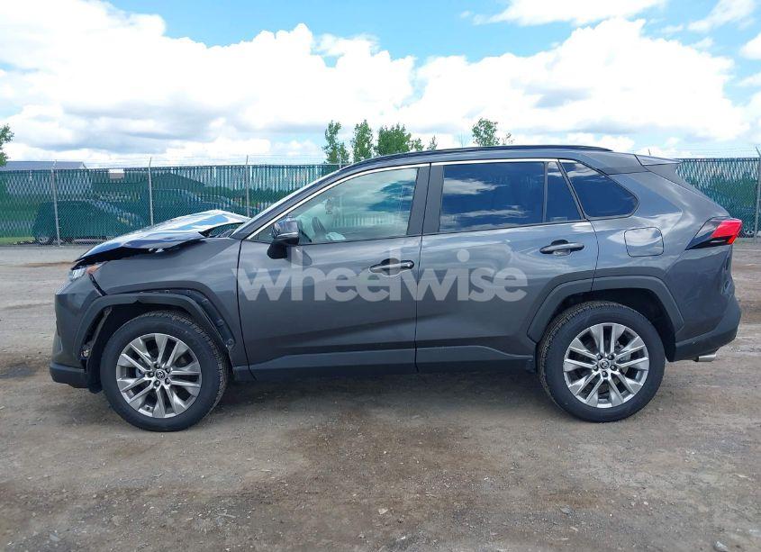 Photo 14 of 2022 Toyota Rav4 XLE PREMIUM (VIN 2T3A1RFV1NW317278)
