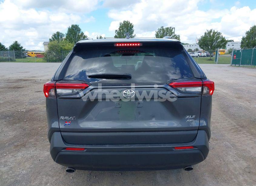 Photo 16 of 2022 Toyota Rav4 XLE PREMIUM (VIN 2T3A1RFV1NW317278)