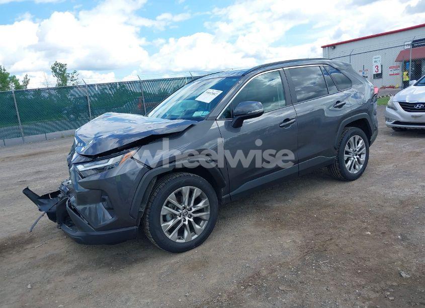 Photo 2 of 2022 Toyota Rav4 XLE PREMIUM (VIN 2T3A1RFV1NW317278)