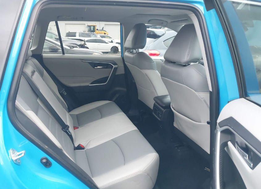 Photo 8 of 2019 Toyota Rav4 XLE PREMIUM (VIN 2T3A1RFV2KW055654)