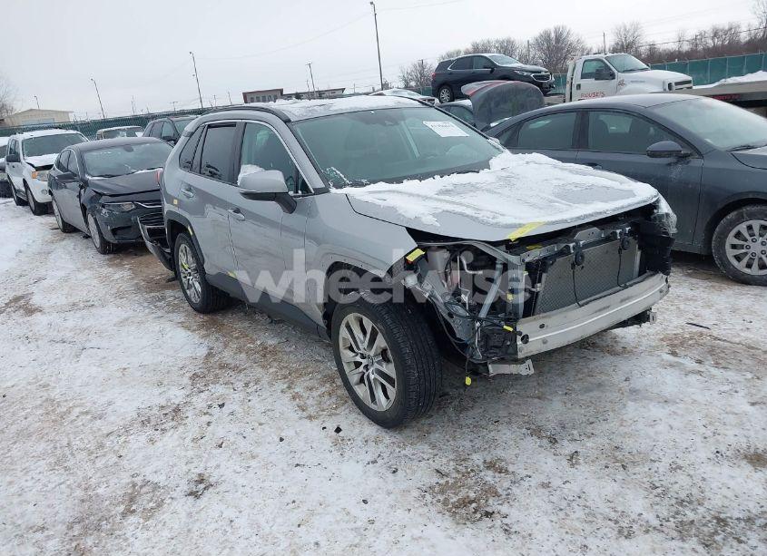 2020 Toyota Rav4 XLE PREMIUM (VIN 2T3A1RFV2LC108632) main photo