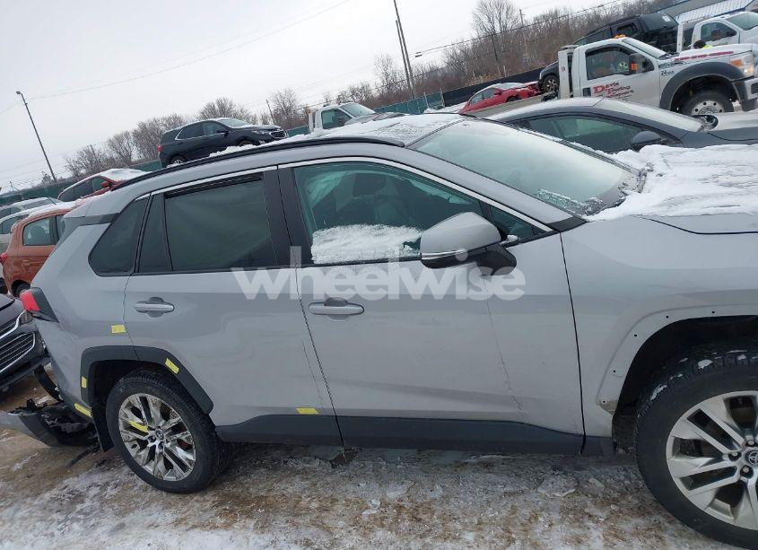 Photo 14 of 2020 Toyota Rav4 XLE PREMIUM (VIN 2T3A1RFV2LC108632)