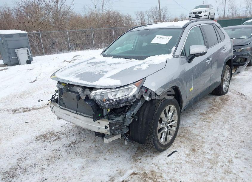 Photo 6 of 2020 Toyota Rav4 XLE PREMIUM (VIN 2T3A1RFV2LC108632)