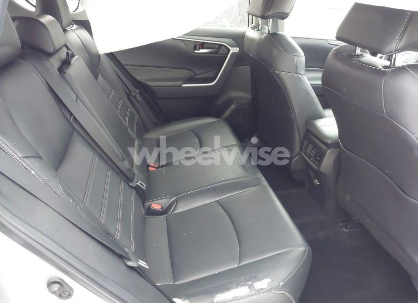 Photo 8 of 2020 Toyota Rav4 XLE PREMIUM (VIN 2T3A1RFV2LC108632)