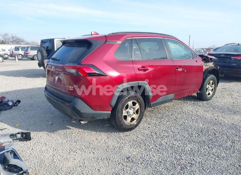 Photo 4 of 2020 Toyota Rav4 XLE PREMIUM (VIN 2T3A1RFV2LC110641)