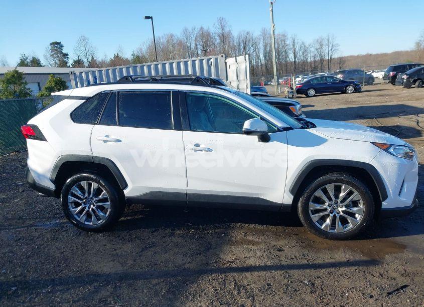 Photo 13 of 2020 Toyota Rav4 XLE PREMIUM (VIN 2T3A1RFV2LW087540)