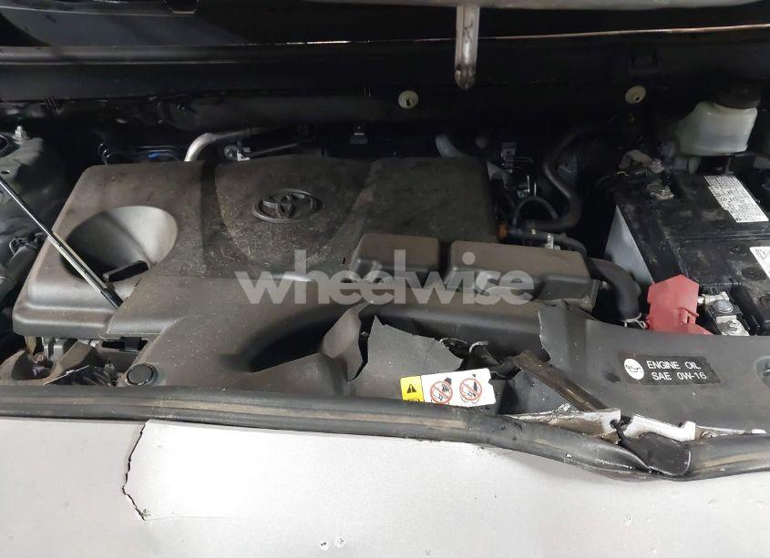 Photo 10 of 2020 Toyota Rav4 XLE PREMIUM (VIN 2T3A1RFV2LW091104)